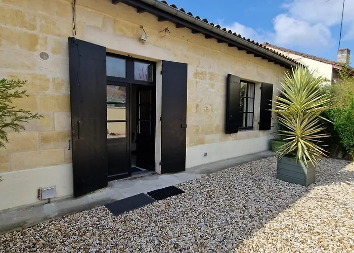 Le Doumayne Nyaraló