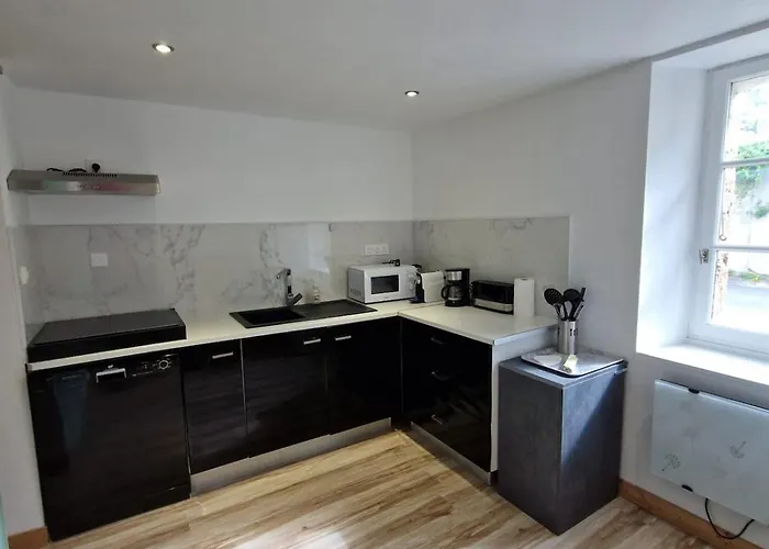 Le Doumayne Nyaraló