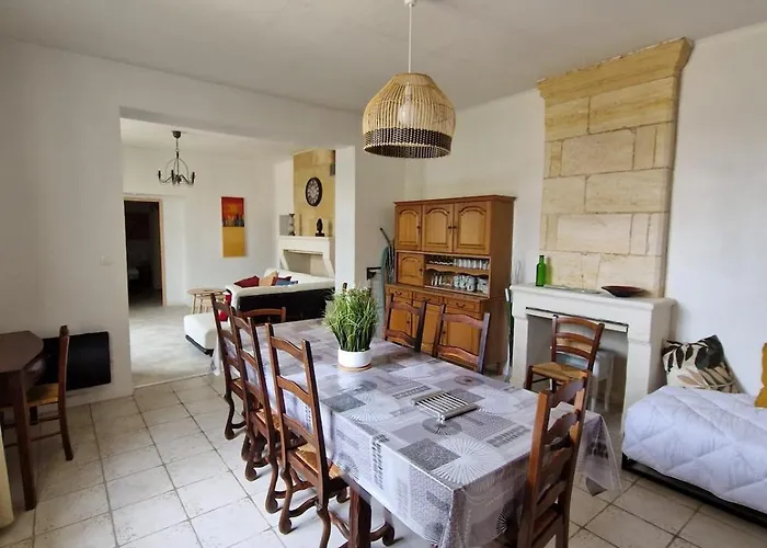 Le Doumayne Nyaraló *